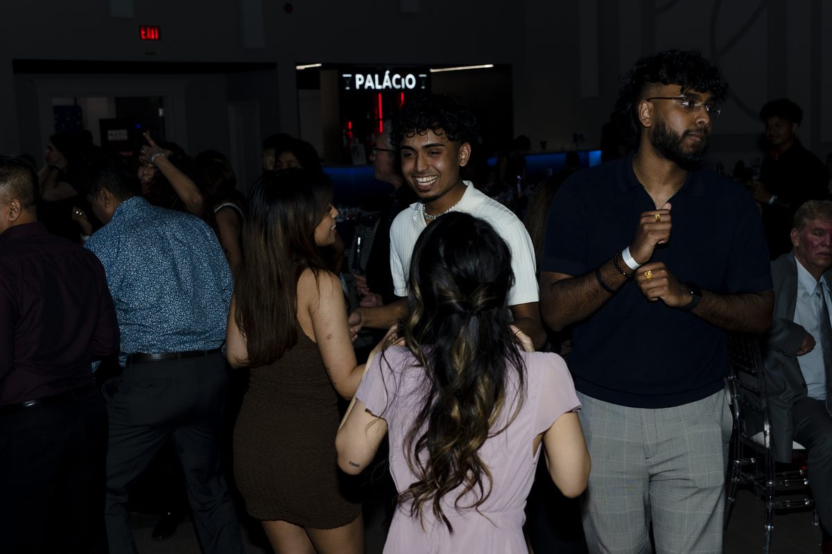 Wedding guests dancing to Memory Lane live band at Toronto reception