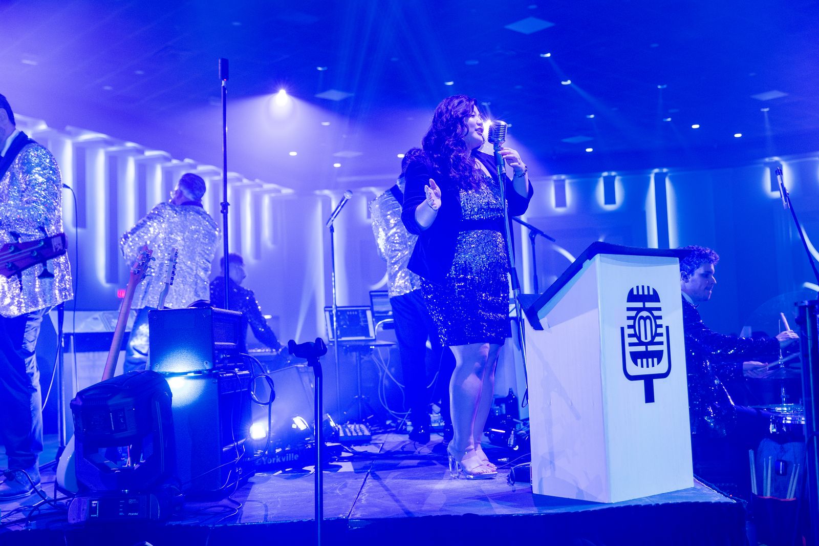 Memory Lane band performing live at Mississauga Convention Centre