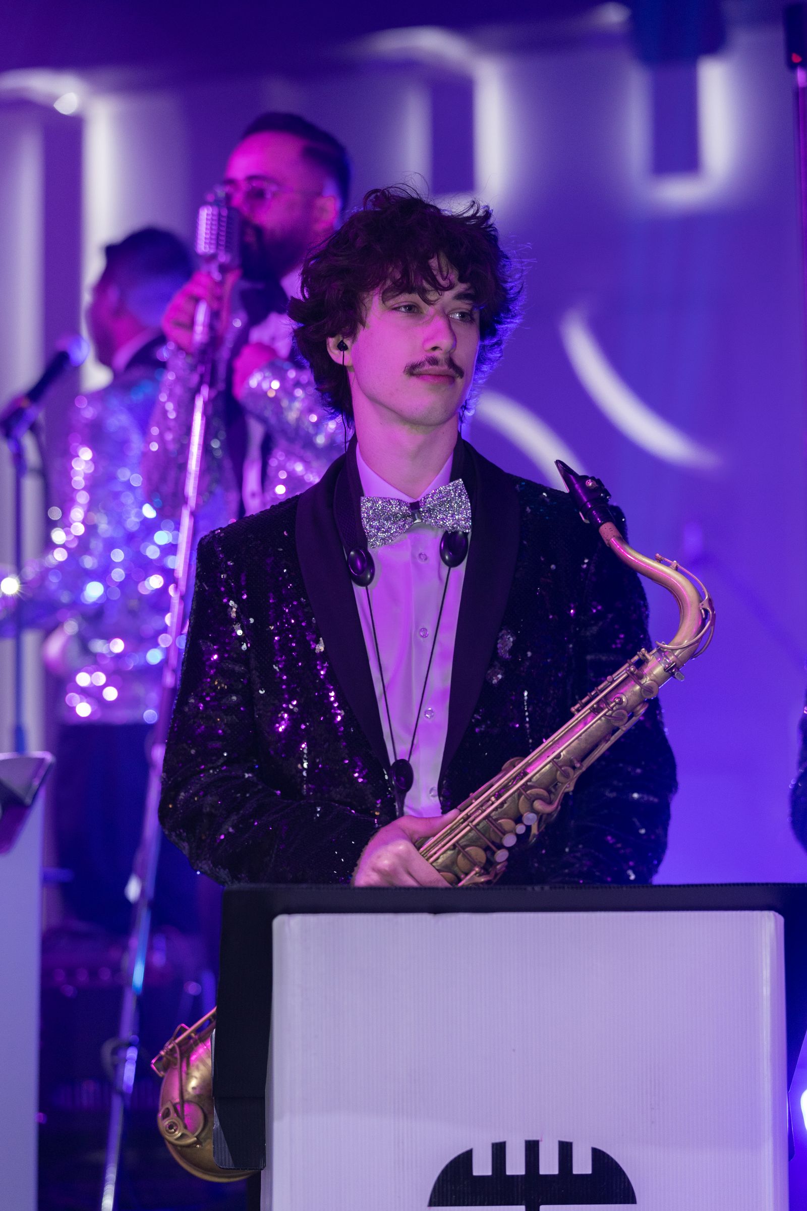 Memory Lane concert-style performance at outdoor summer wedding